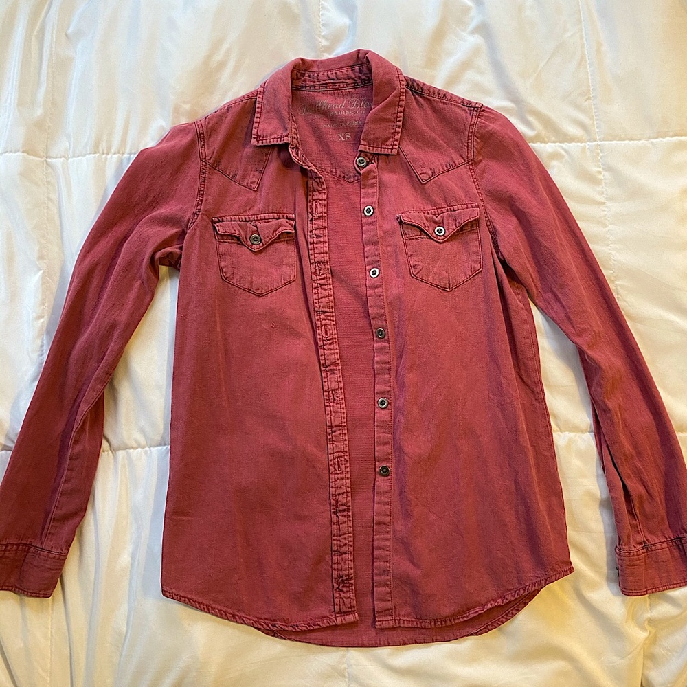 Bullhead Black Maroon Distressed Button Up Top